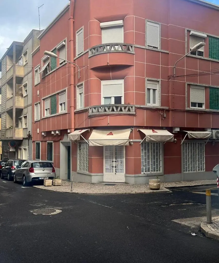 Homestay Refugio Elegante Apartment Lisbon